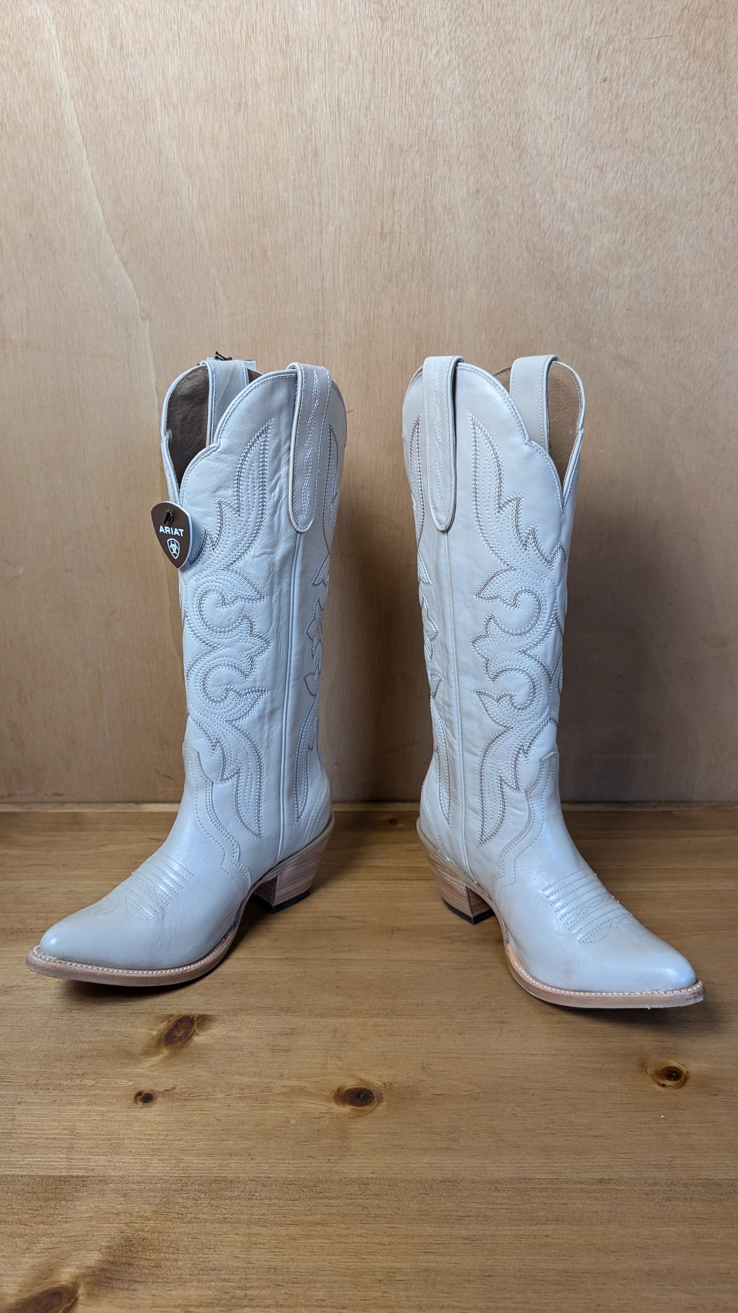 Belinda StretchFit Ladies Western Boot size 6.5B