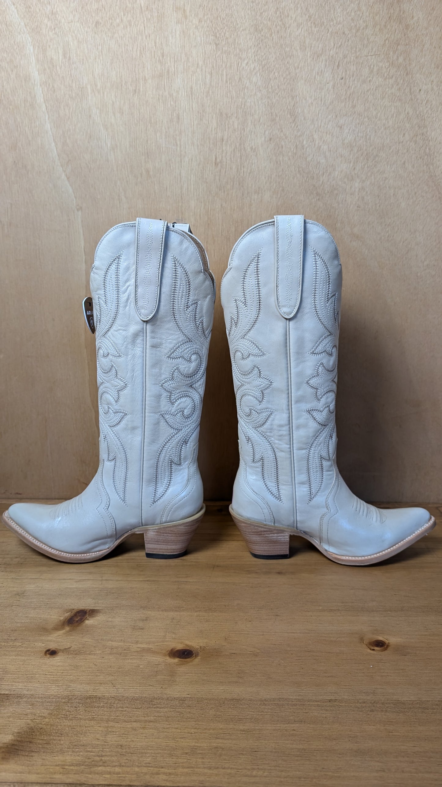 Belinda StretchFit Ladies Western Boot size 6.5B